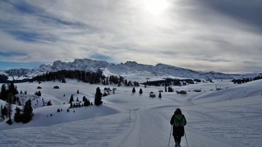 Winter Hiking in South Tyrol & Traditional "Hüttengaudi"